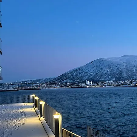 Aurora Star - New Apartment, Fantastic Sea View Διαμέρισμα Τρόμσο