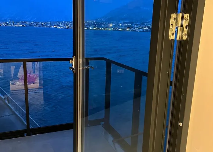 Aurora Star - New Apartment, Fantastic Sea View Апартаменты *