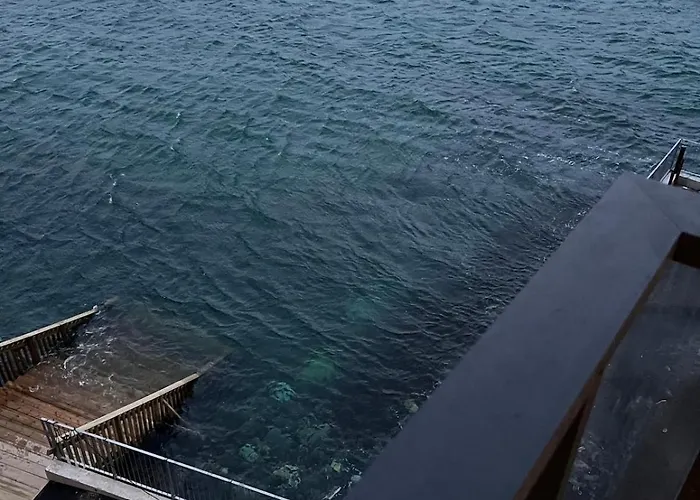 Aurora Star - New Apartment, Fantastic Sea View * Тромсё